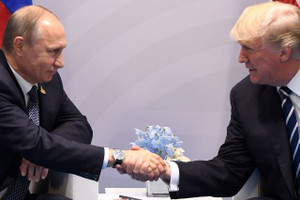 Tổng thống Trump cám ơn ông Putin, chọc giận Bộ Ngoại giao Mỹ