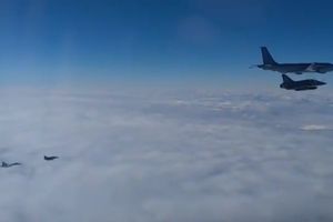 Xem Su-27 của Nga chặn máy bay chiến đấu Pháp trên không phận Biển Đen