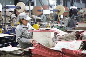 Chỉ số PMI ngành sản xuất Việt Nam tăng nhẹ trong tháng 2/2021