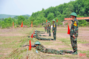 Hà Tĩnh huấn luyện bộ đội, dân quân đảm bảo “cơ bản, thiết thực, vững chắc”