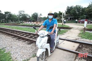 Tự mở lối ngang qua đường sắt ở Hà Tĩnh - ẩn họa khó lường