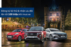 Lái thử xe Hyundai tại Showroom Hyundai ở Hà Tĩnh