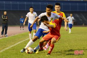 U19 Hồng Lĩnh Hà Tĩnh và U19 Huế chia điểm trong trận đầu ra quân