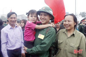 Thanh niên Hà Tĩnh háo hức đón chào ngày hội tòng quân