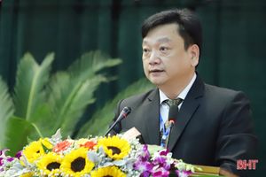 Giám đốc Sở Tài nguyên - Môi trường Hà Tĩnh Hồ Huy Thành đăng đàn trả lời chất vấn