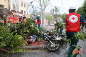 Diễn tập phòng chống thiên tai trong bối cảnh dịch COVID-19 tại phường trung tâm TP Hà Tĩnh