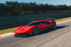 Ngắm siêu xe độc bản mất 4 năm để hoàn thành của Ferrari