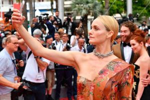 LHP Cannes cấm chụp ảnh "tự sướng", hạn chế các nhà phê bình "hủy diệt" phim