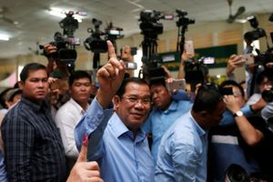 Thế giới ngày qua: Đảng của Thủ tướng Hun Sen tuyên bố thắng lợi bầu cử Campuchia