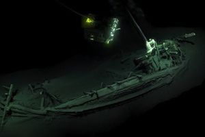 Tìm thấy xác tàu đắm nguyên vẹn cổ nhất thế giới ở Biển Đen