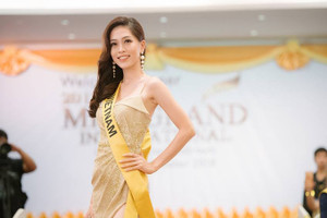 Á hậu người Hà Tĩnh diện váy xẻ ở tiệc chào mừng Miss Grand International