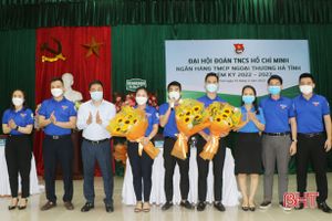 Tuổi trẻ Vietcombank Hà Tĩnh: Đoàn kết - trách nhiệm - sáng tạo - hành động
