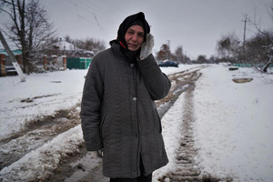Sống giữa băng tuyết, đạn pháo ở thị trấn tiền phương Ukraine