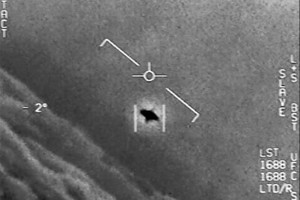 Lầu Năm Góc chính thức công bố các đoạn video quân sự về UFO