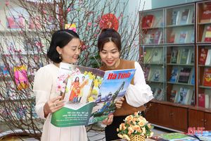 Hà Tĩnh trưng bày các ấn phẩm báo xuân và tư liệu về lịch sử Đảng