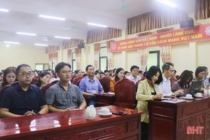Bồi dưỡng phương pháp giảng dạy cho gần 200 cán bộ, giáo viên tiểu học ở Hà Tĩnh