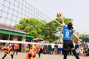 Các địa phương tổ chức giải bóng chuyền chào mừng các ngày lễ lớn
