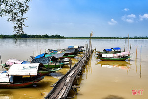 Tuổi thơ bên bờ sông Lam