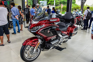 Cận cảnh Honda Gold Wing giá 1,2 tỷ đồng vừa xuất hiện tại Việt Nam