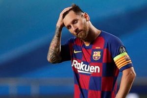 Messi bị loại khỏi đội hình hay nhất năm 2020
