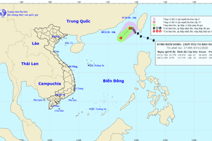 Áp thấp nhiệt đới mới gần Biển Đông khả năng mạnh lên thành bão