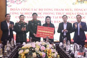 Bộ Tổng tham mưu, Tổng cục Công nghiệp Quốc phòng tặng quà tết ở Hà Tĩnh