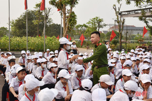 Nâng cao kỹ năng phòng chống xâm hại trẻ em, ngăn ngừa tai tệ nạn xã hội