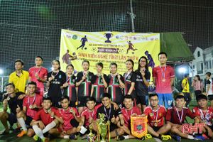 Giải Bóng đá Sinh viên Nghệ Tĩnh tại TP Hồ Chí Minh có 2 nhà vô địch mới