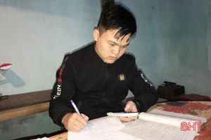 Cậu học trò nghèo Hà Tĩnh vượt khó đạt giải quốc gia môn Toán