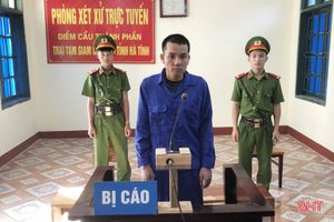 Lĩnh 24 tháng tù vì tàng trữ trái phép chất ma tuý