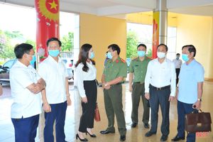 12 ứng cử viên đại biểu Quốc hội, HĐND Hà Tĩnh tiếp xúc cử tri tại Hương Khê