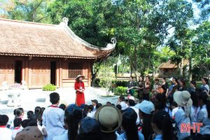 Khu di tích Nguyễn Du đón 3.000 lượt khách