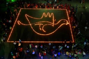 Tưng bừng lễ hội ánh sáng Diwali khắp nơi trên thế giới