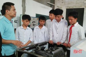Nhờ đâu học sinh vào lớp 10 bổ túc trường nghề ở Hà Tĩnh tăng đột biến?!