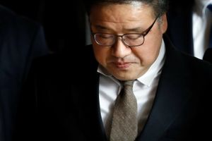 Cựu Thư ký Tổng thống Hàn Quốc bị bắt khẩn cấp
