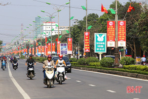 Ngày mùng 1 Tết, Hà Tĩnh trời nắng đẹp, thoải mái du xuân