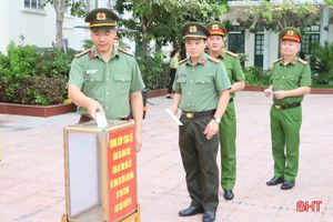 Công an Hà Tĩnh quyên góp hỗ trợ các gia đình chiến sĩ hy sinh ở Đắk Lắk, Lâm Đồng