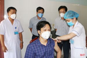 Hà Tĩnh đã tiêm an toàn trên 20.000 liều vắc-xin phòng Covid-19