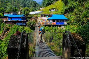 Ngôi làng chênh vênh trên vách núi đẹp như tranh trên dãy Himalaya