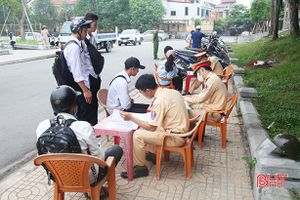 Trong 2 tiếng đồng hồ, Công an Can Lộc xử phạt 34 trường hợp vi phạm giao thông