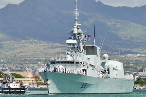 Tàu Hải quân Hoàng gia Canada Calgary thăm Đà Nẵng Việt Nam