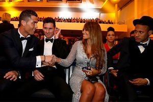 Ronaldo từ chối dự đám cưới của Messi