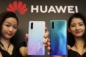 Một loạt nhà mạng Âu, Á dừng đặt hàng điện thoại mới của Huawei