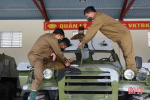 Lực lượng vũ trang Hà Tĩnh bảo dưỡng tốt vũ khí, trang thiết bị phục vụ huấn luyện