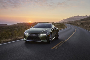 Lexus LC 500 Inspiration 2020 phiên bản màu xanh lá cây siêu độc ra mắt