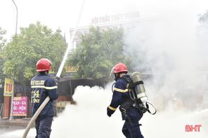 Thực tập phương án chữa cháy và cứu hộ cứu nạn ở thị xã Hồng Lĩnh