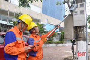 Điện lực Hà Tĩnh: Hiện đại hóa lưới điện gắn với phát triển văn hóa doanh nghiệp