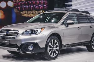 Subaru Outback 2017 mới ra mắt đã dính thu hồi