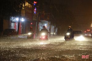 Dự báo nhiều địa phương ở Hà Tĩnh sẽ xảy ra mưa lớn từ đêm nay