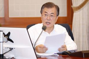 Tổng thống Hàn Quốc Moon Jae-in thực hiện cuộc cải tổ nội các đầu tiên